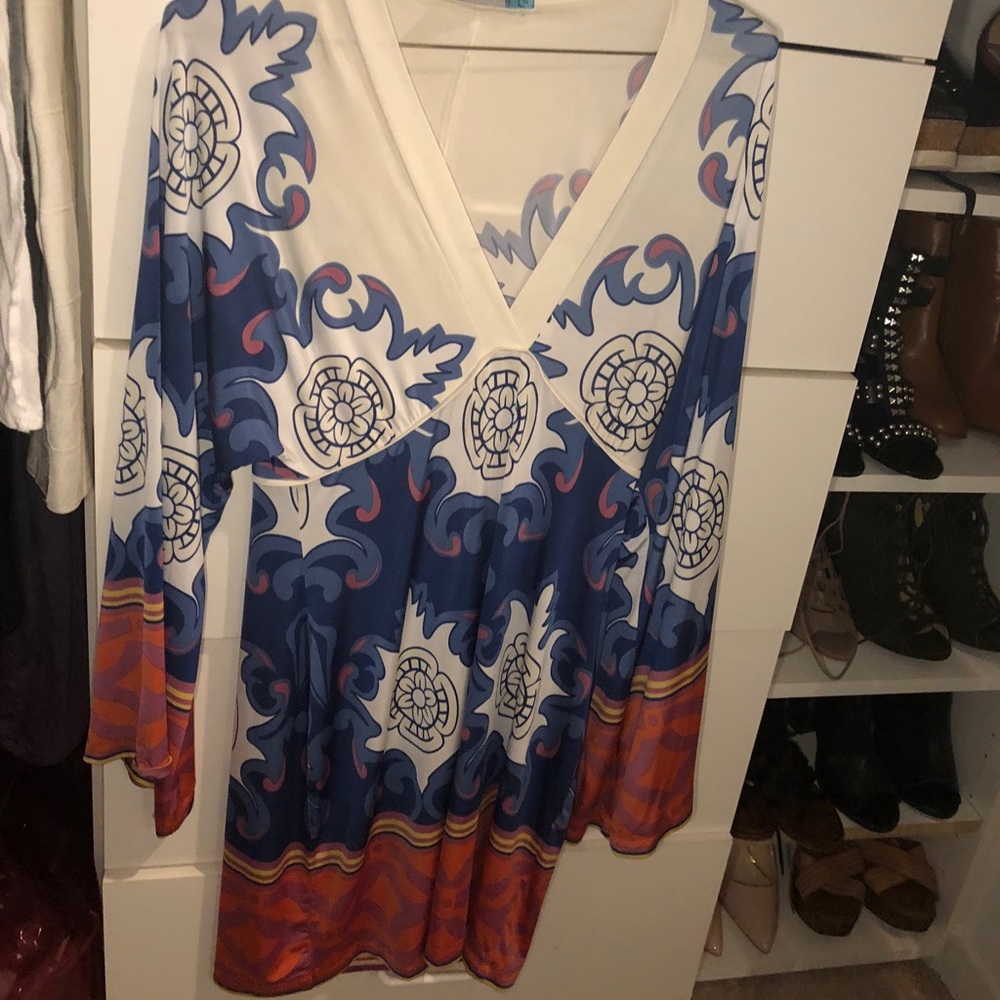 Deep V white Analli dress